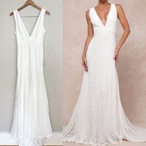 NWOT Infinite Bliss Ivory Lace Sleeveless Backless Trumpet Maxi Dress
